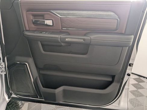 Used 2025 RAM 2500 Limited image 36