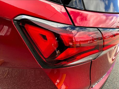 Used 2024 Chevrolet Equinox LT AWD/4WD image 35