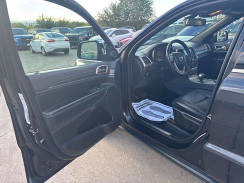 Used 2014 Jeep Grand Cherokee Limited image 9