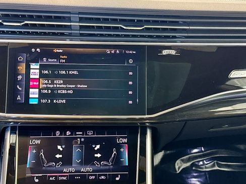 Used 2025 Audi Q8 Premium w/ Black Optic Package AWD/4WD image 15