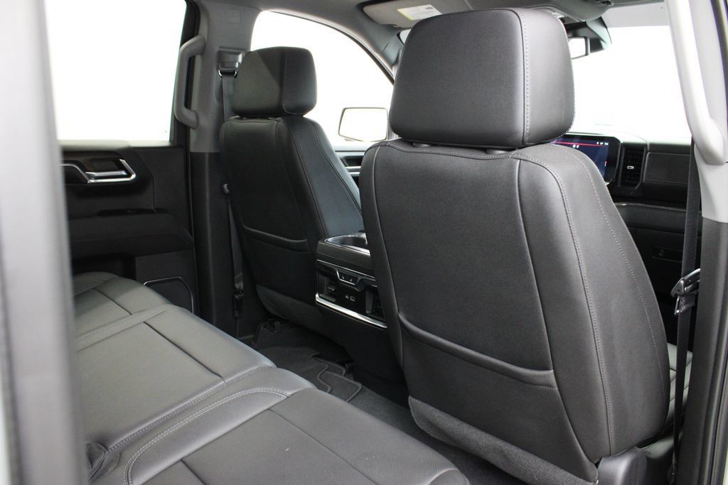 Used 2023 GMC Sierra 1500 SLT w/ SLT Premium Plus Package AWD/4WD image 21