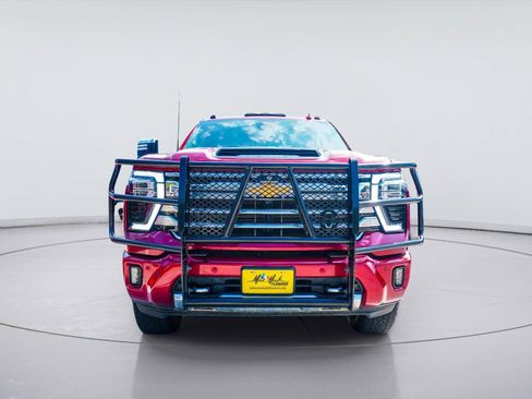Used 2024 Chevrolet Silverado 3500 High Country w/ High Country Premium Package AWD/4WD image 5