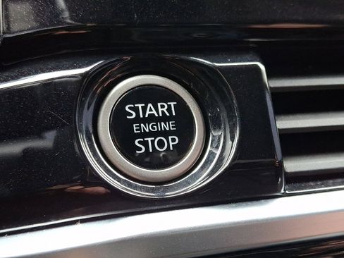 Used 2022 Nissan Pathfinder SV AWD/4WD image 23