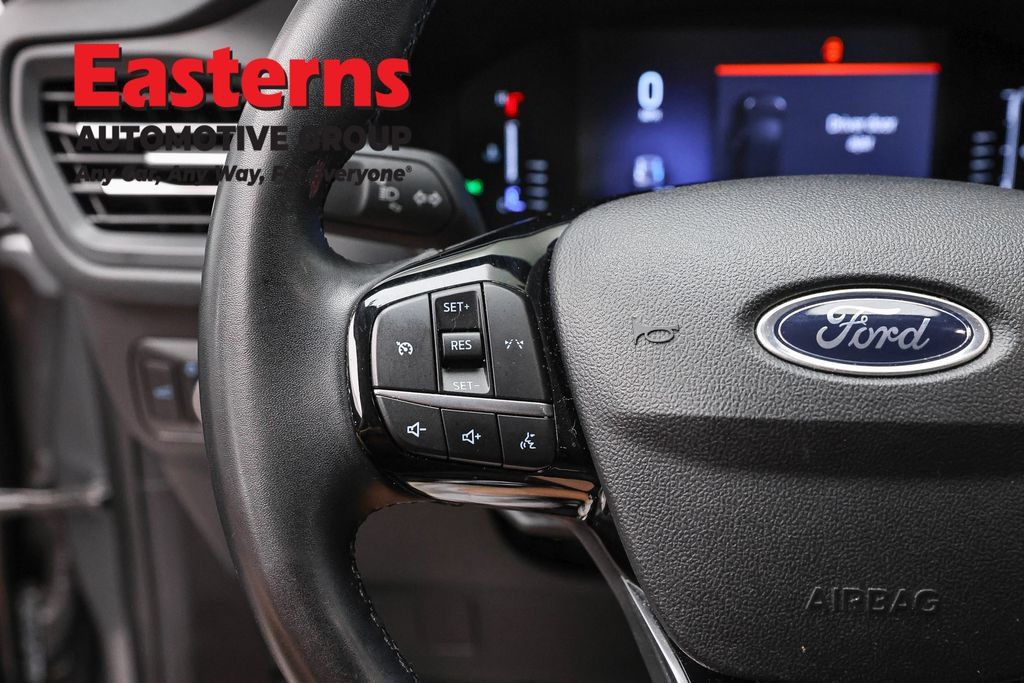 Used 2024 Ford Escape Active AWD/4WD image 16