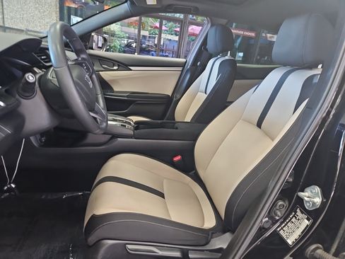 Used 2018 Honda Civic EX image 8