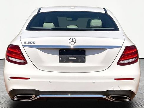 Used 2017 Mercedes-Benz E 300 image 6