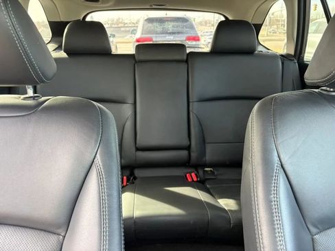 Used 2019 Subaru Outback 3.6R Limited AWD/4WD image 17