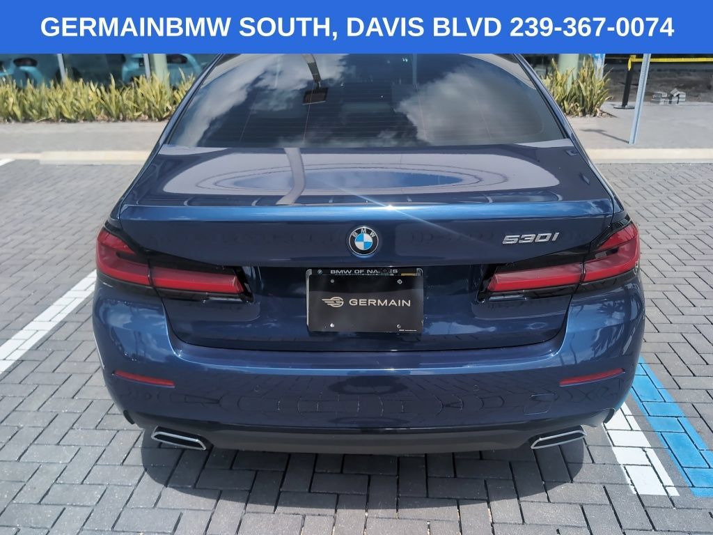 Used 2023 BMW 530i w/ Premium Package RWD image 4