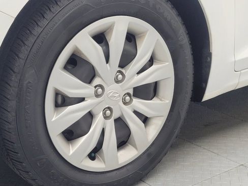 Used 2021 Hyundai Accent SE FWD image 31