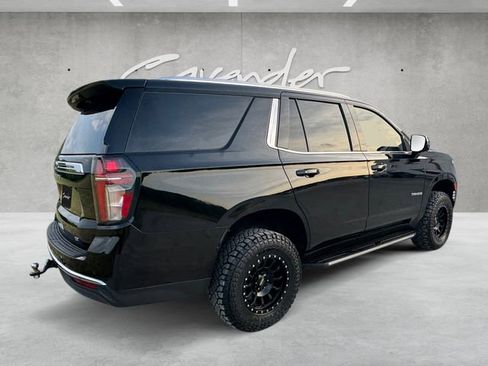 Used 2021 Chevrolet Tahoe LT w/ Luxury Package AWD/4WD image 16