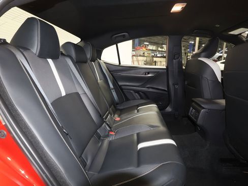 Used 2025 Toyota Camry LE image 25