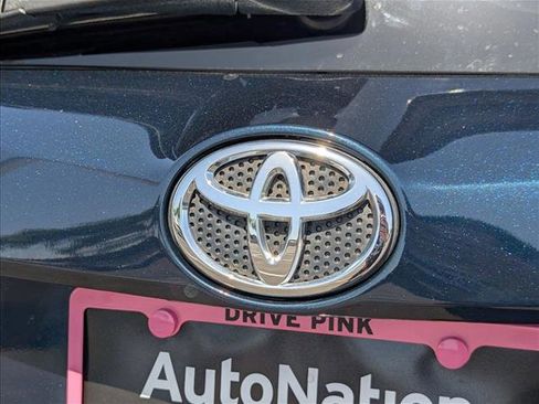 Used 2018 Toyota RAV4 XLE w/ Plus Extra Value Package FWD image 30