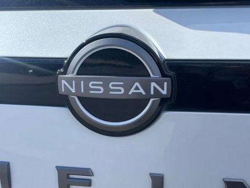 New 2026 Nissan Pathfinder Platinum w/ Cargo Package AWD/4WD image 32
