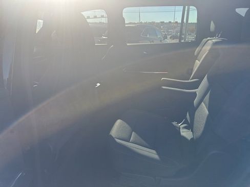Used 2024 Chevrolet Traverse Z71 image 18