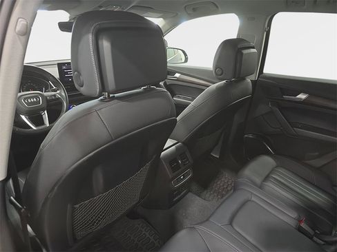 Used 2022 Audi Q5 2.0T Premium image 13