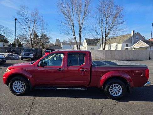 Used 2015 Nissan Frontier SV w/ SV Value Truck Package image 9