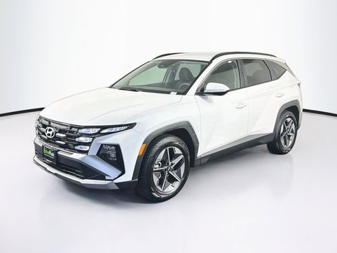Used 2026 Hyundai Tucson SEL Plus FWD image 3