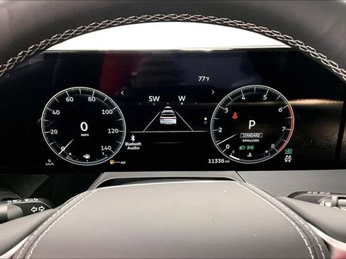 Used 2025 INFINITI QX80 Sensory AWD/4WD image 29