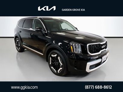 Used 2024 Kia Telluride EX w/ EX Captain's Chair Package