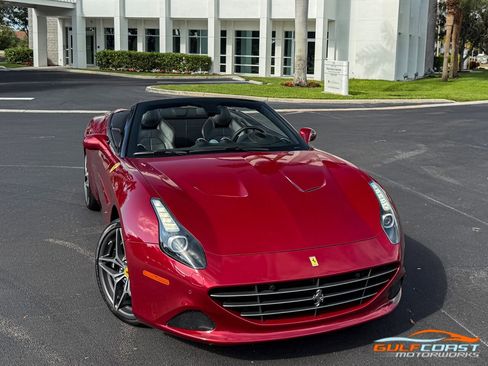 Used 2016 Ferrari California T image 75