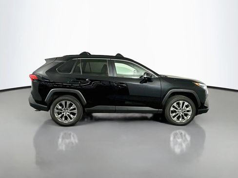Used 2023 Toyota RAV4 XLE Premium AWD/4WD image 9