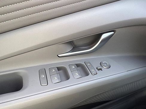 New 2026 Hyundai Elantra Sport FWD image 15