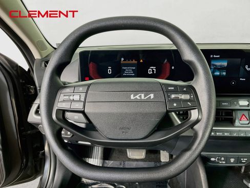 Used 2025 Kia K4 FWD image 13