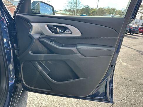 Used 2022 Chevrolet Traverse LT w/ LPO, Floor Liner Package image 15