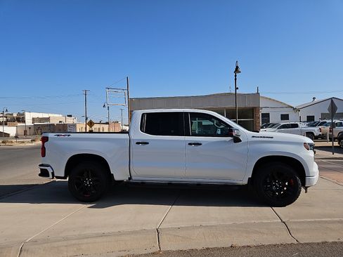 New 2026 Chevrolet Silverado 1500 RST w/ Redline Edition AWD/4WD image 5