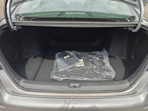Used 2025 Honda Accord LX image 15
