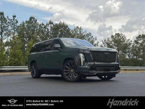 Used 2025 Cadillac Escalade ESV V AWD/4WD image 1