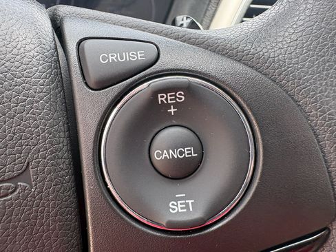 Certified 2017 Honda HR-V EX image 15