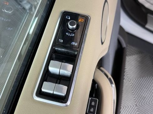 Used 2022 Land Rover Range Rover Westminster Edition AWD/4WD image 31
