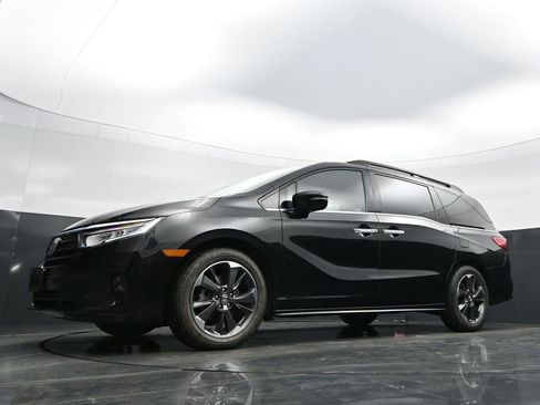 Used 2024 Honda Odyssey Elite image 32