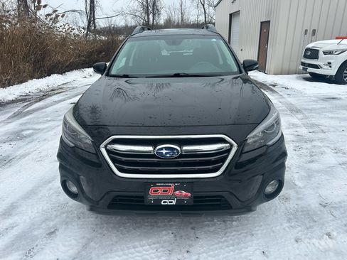 Used 2018 Subaru Outback 2.5i Premium image 2