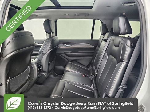 Used 2023 Jeep Grand Cherokee L Limited w/ Trailer Tow Group (B) AWD/4WD image 32