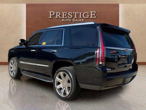 Used 2020 Cadillac Escalade Luxury image 23