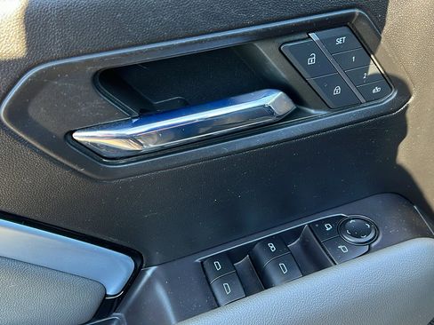 Certified 2023 Chevrolet Colorado ZR2 w/ ZR2 Convenience Package III image 17