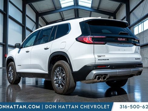 Used 2025 GMC Acadia Elevation image 29