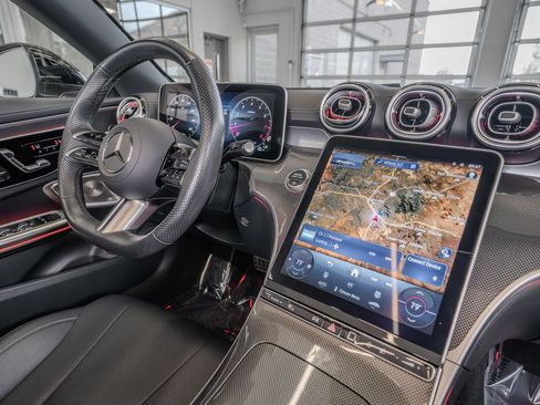 Used 2025 Mercedes-Benz CLE 300 4MATIC Cabriolet image 18