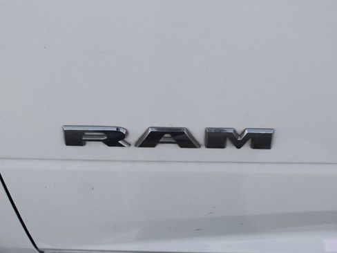 Used 2022 RAM 3500 Tradesman w/ Chrome Appearance Group AWD/4WD image 46