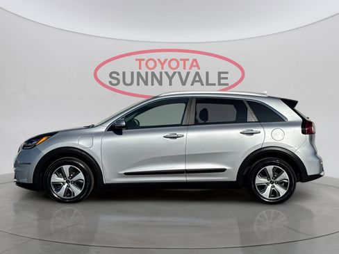 Used 2019 Kia Niro EX Premium w/ Sunroof Package image 6
