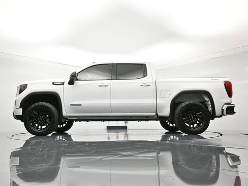 Certified 2025 GMC Sierra 1500 Elevation image 44