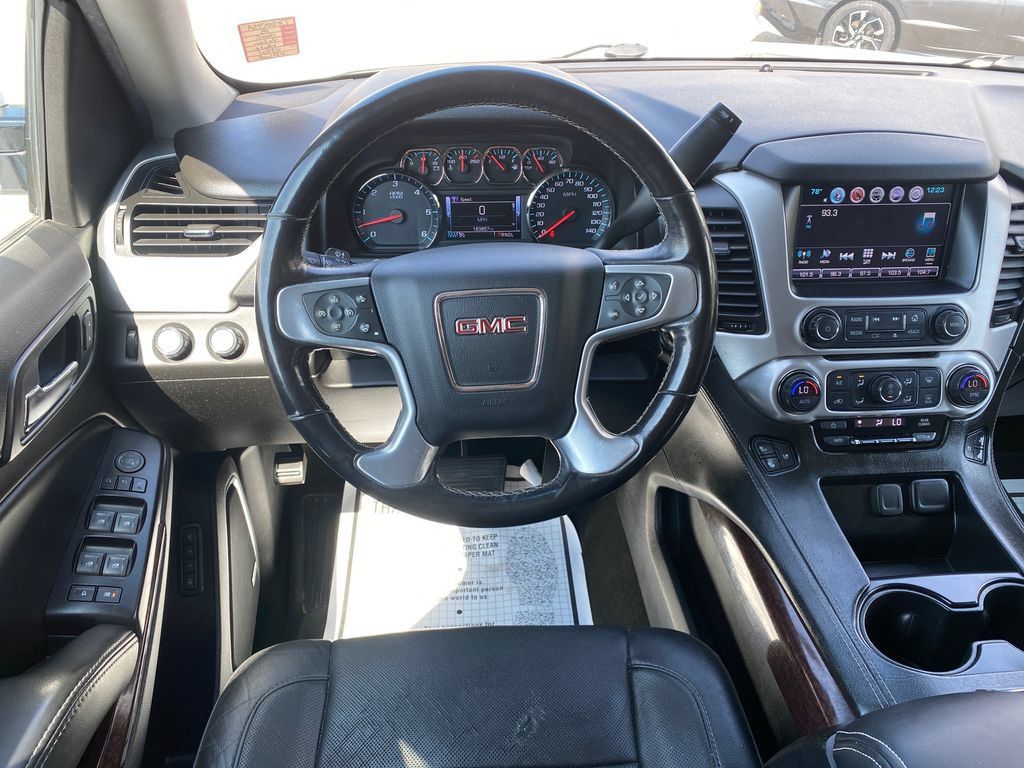 Used 2018 GMC Yukon XL SLT w/ Open Road Package AWD/4WD image 14