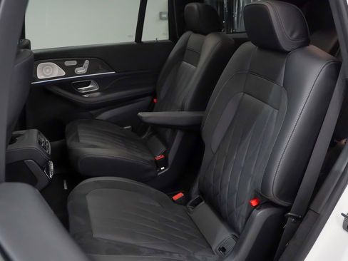 Used 2023 Mercedes-Benz GLS 63 AMG 4MATIC image 19