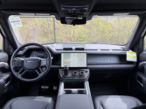 New 2026 Land Rover Defender 110 X AWD/4WD image 18