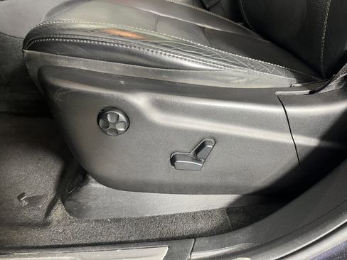 Used 2014 Jeep Grand Cherokee Limited w/ Luxury Group II image 20