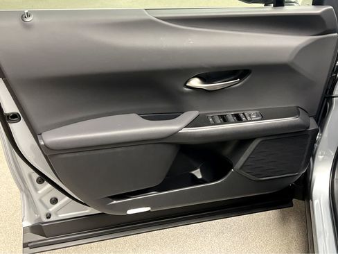 New 2026 Lexus UX 300h AWD image 38