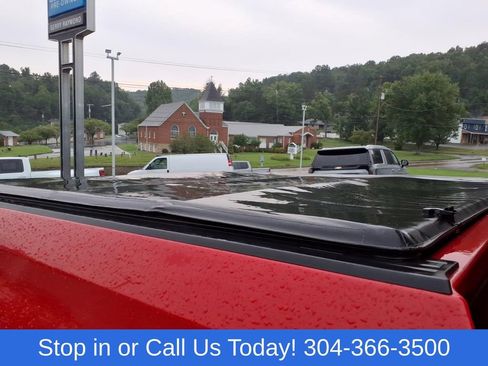 Used 2023 Chevrolet Silverado 1500 LT AWD/4WD image 10