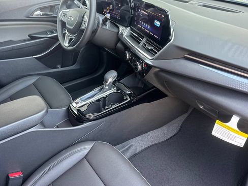 New 2026 Chevrolet Trax ACTIV w/ Driver Confidence Package FWD image 14